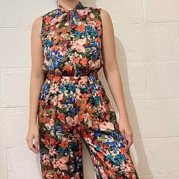 NWT Zara Floral Jumpsuit Size XS - Picture 1 of 5